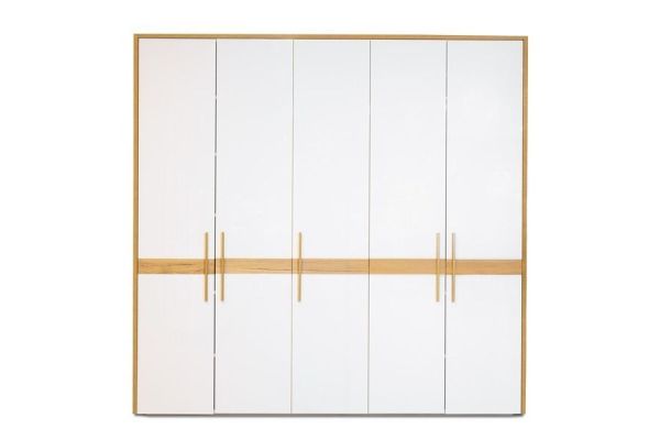 009 Сієрра Шафа 5-дверна